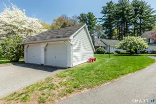81 Oldefield Farms Rd, Enfield, CT 06082 - Photo 34