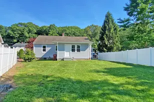 704 High St, Naugatuck, CT 06770 - Photo 36