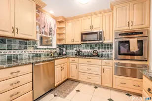 33 Brittania Dr, Danbury, CT 06811 - Photo 16