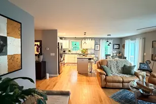 27 Hummingbird Wy, Killingly, CT 06241 - Photo 2