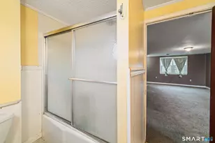 18 Maple St, Plymouth, CT 06786 - Photo 36