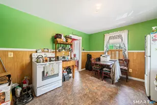18 Maple St, Plymouth, CT 06786 - Photo 16