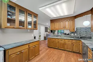 97 W Main St, East Lyme, CT 06357 - Photo 10