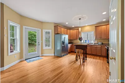53 Hampton Road, Waterbury, CT 06708 - Photo 8
