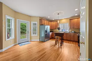 53 Hampton Rd, Waterbury, CT 06708 - Photo 8