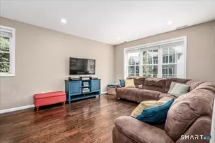41 Short Oak Dr, Brookfield, CT 06804 - Photo 4