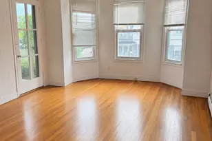 95 Sunnyside Ave, Waterbury, CT 06708 - Photo 2