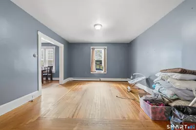 2 Oakland Avenue, Waterbury, CT 06710 - Photo 6