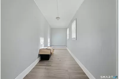 2 Oakland Avenue, Waterbury, CT 06710 - Photo 24