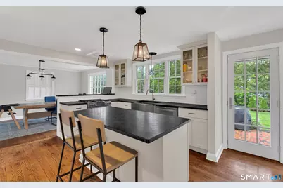 80 Knollwood Road, North Haven, CT 06473 - Photo 4