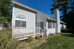 28 Edgewood Ct, Simsbury, CT 06070 - Photo 12