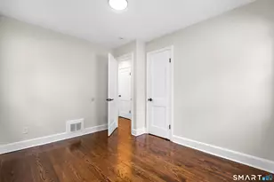 131 Chester St, Hamden, CT 06514 - Photo 20