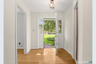 511 Roxbury Road, Stamford, CT 06902 - Photo 2