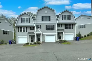 10 Barnum Ct, Bethel, CT 06801 - Photo 2