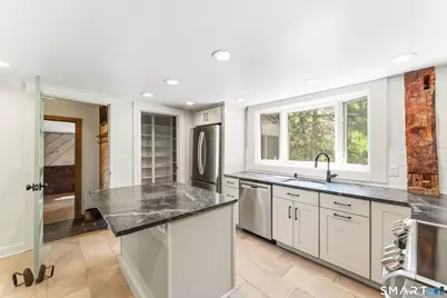 19 Farrell Road, Newtown, CT 06470 - Photo 4