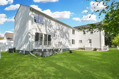 1729 Boulevard, West Hartford, CT 06107 - Photo 2