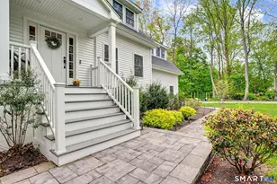 153 North St, Trumbull, CT 06611 - Photo 2
