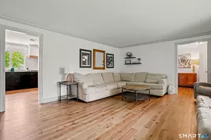45 Lynwood Dr, Trumbull, CT 06611 - Photo 6