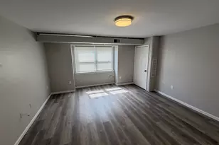 330 Blake St, New Haven, CT 06515 - Photo 8