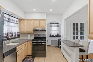 30 Walter Pl, East Hartford, CT 06108 - Photo 18