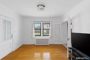 30 Walter Pl, East Hartford, CT 06108 - Photo 20