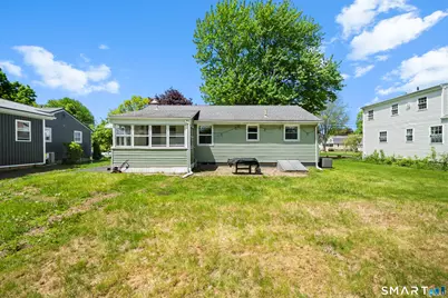152 Somerset Street, West Hartford, CT 06110 - Photo 26