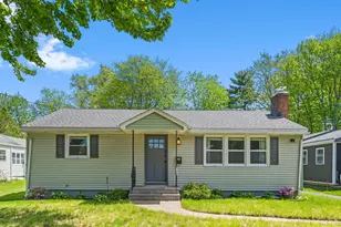 152 Somerset St, West Hartford, CT 06110 - Photo 1