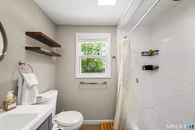 152 Somerset Street, West Hartford, CT 06110 - Photo 18