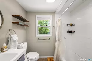 152 Somerset St, West Hartford, CT 06110 - Photo 18