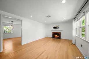 152 Somerset St, West Hartford, CT 06110 - Photo 6