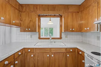 23 Rockwood Drive, Waterford, CT 06385 - Photo 12