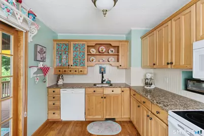 97 Garfield Road, Bristol, CT 06010 - Photo 10
