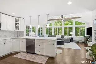 22 Cobblestone Pl, Wilton, CT 06897 - Photo 8