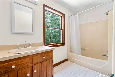 128 Midwood Avenue, Waterbury, CT 06708 - Photo 18