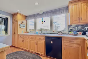 71 Wolcott Ave, Stonington, CT 06378 - Photo 20