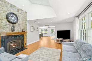 80 Anawan Ave, Middlebury, CT 06762 - Photo 8