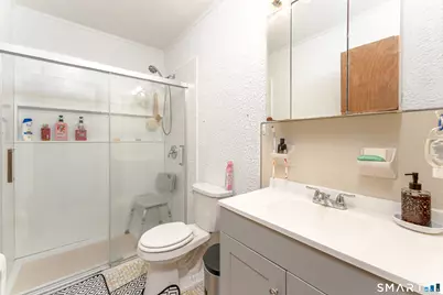 675 Highland Avenue, Waterbury, CT 06708 - Photo 16