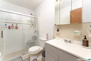 675 Highland Ave, Waterbury, CT 06708 - Photo 16