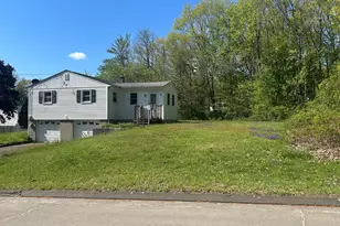 109 Beach Dr, Prospect, CT 06712 - Photo 16