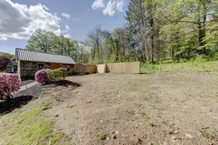 188 Litchfield St, Thomaston, CT 06787 - Photo 28