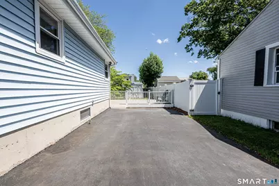 25 Waldo Street, East Haven, CT 06512 - Photo 10