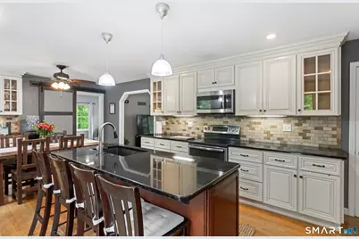 23 Hall Lane, Newtown, CT 06470 - Photo 16