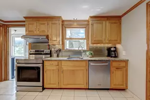 112 Spring St, Glastonbury, CT 06033 - Photo 12