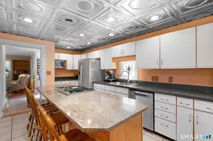 224 Putnam Ave, Hamden, CT 06517 - Photo 16