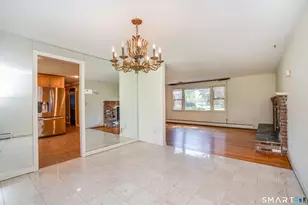 152 W Ridge Dr, West Hartford, CT 06117 - Photo 8