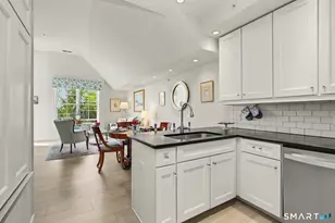 77 Havemeyer Ln, Stamford, CT 06902 - Photo 10