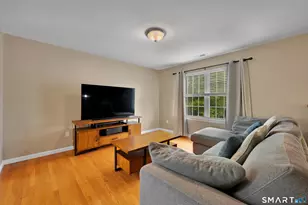 43 Oak St, Wolcott, CT 06716 - Photo 12