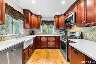 557 Candlewood Lake Rd, Brookfield, CT 06804 - Photo 10