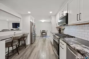 39 Grove Rd, North Haven, CT 06473 - Photo 6