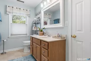25 Forest Rd, East Lyme, CT 06357 - Photo 28